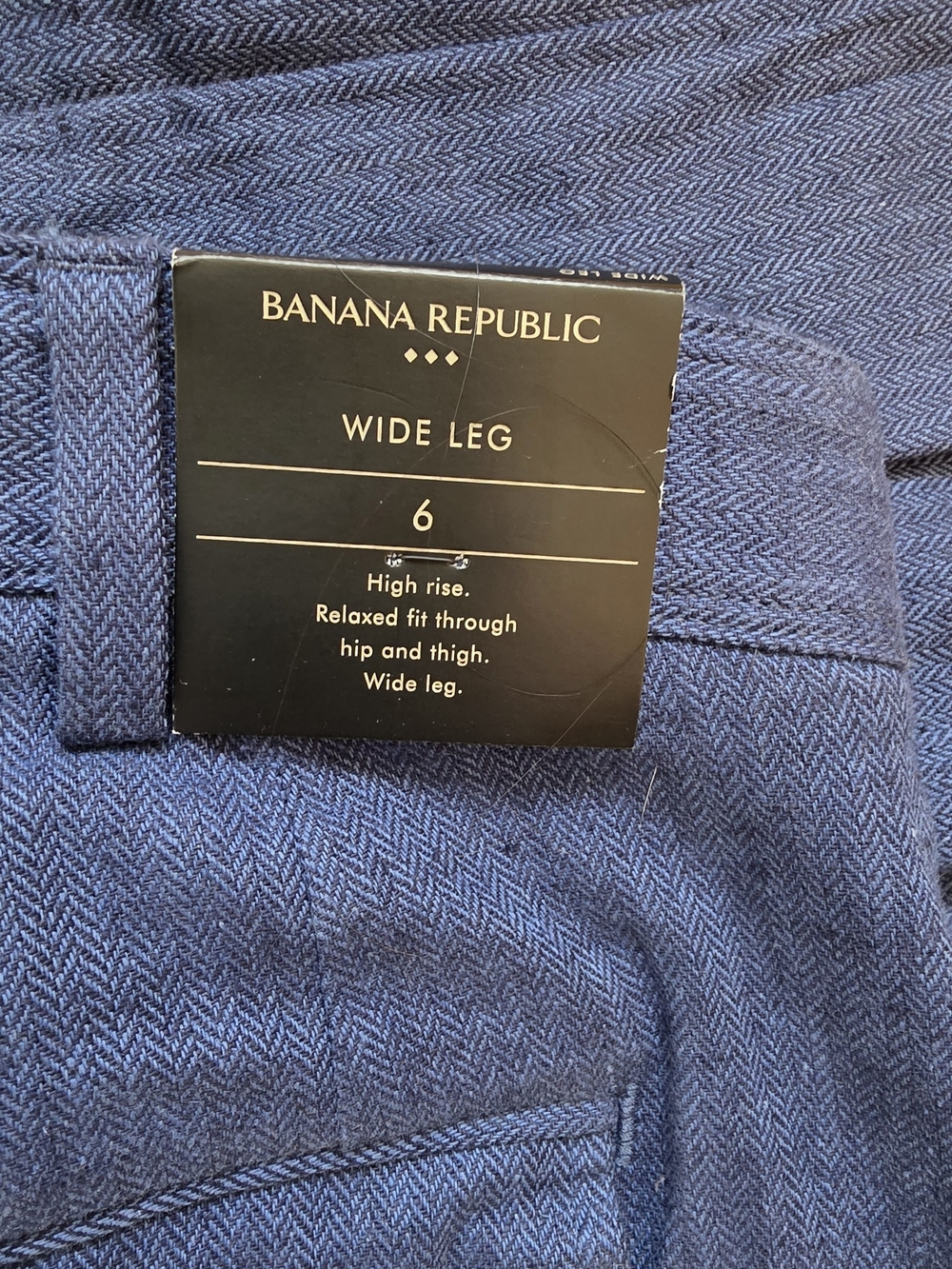 Banana Republic Women's Wide-Leg Linen Pleated Pants in Deep Blue - Picture 4 of 6